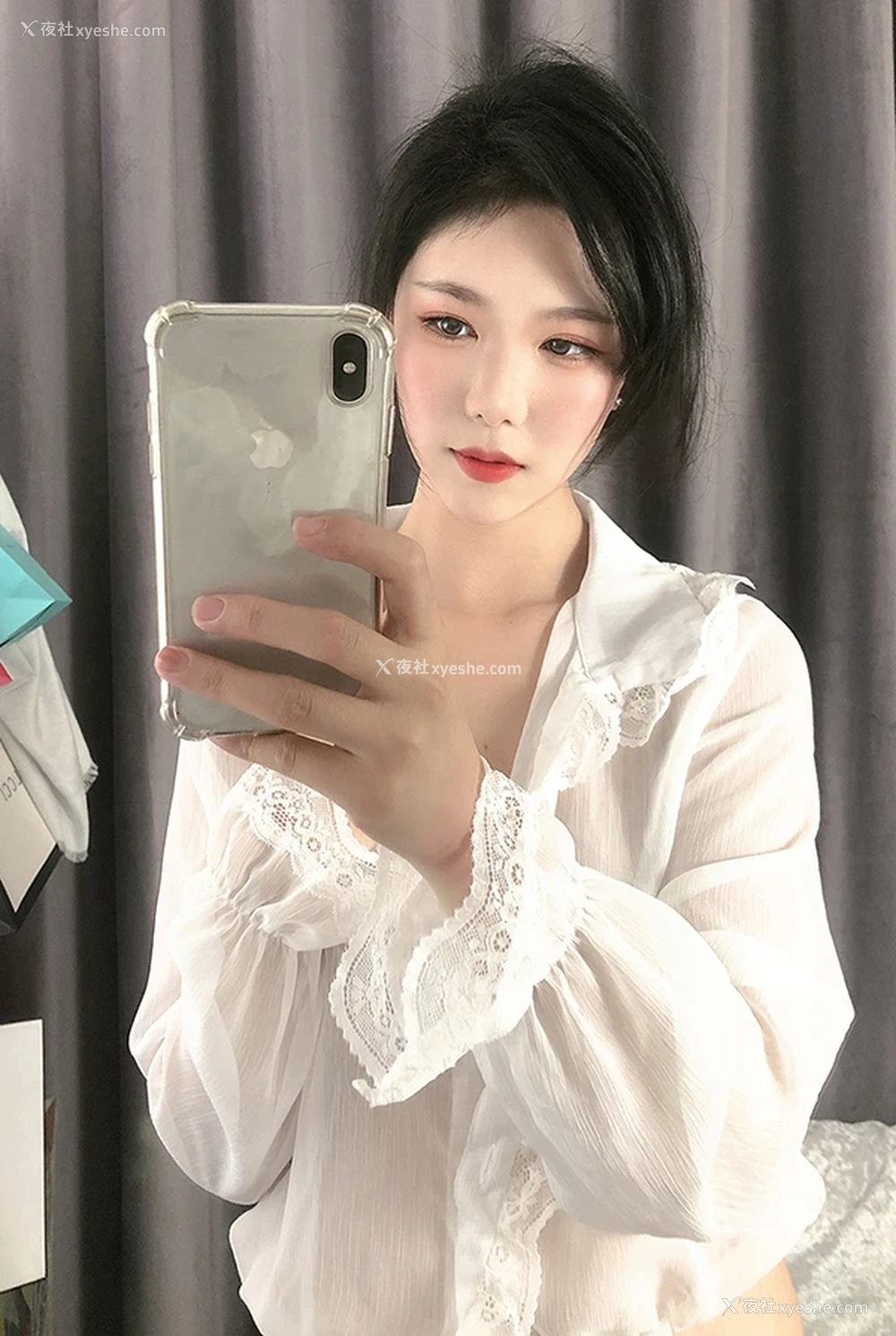 1P - 网红美女抖娘利世透视雪纺凸点若隐若现