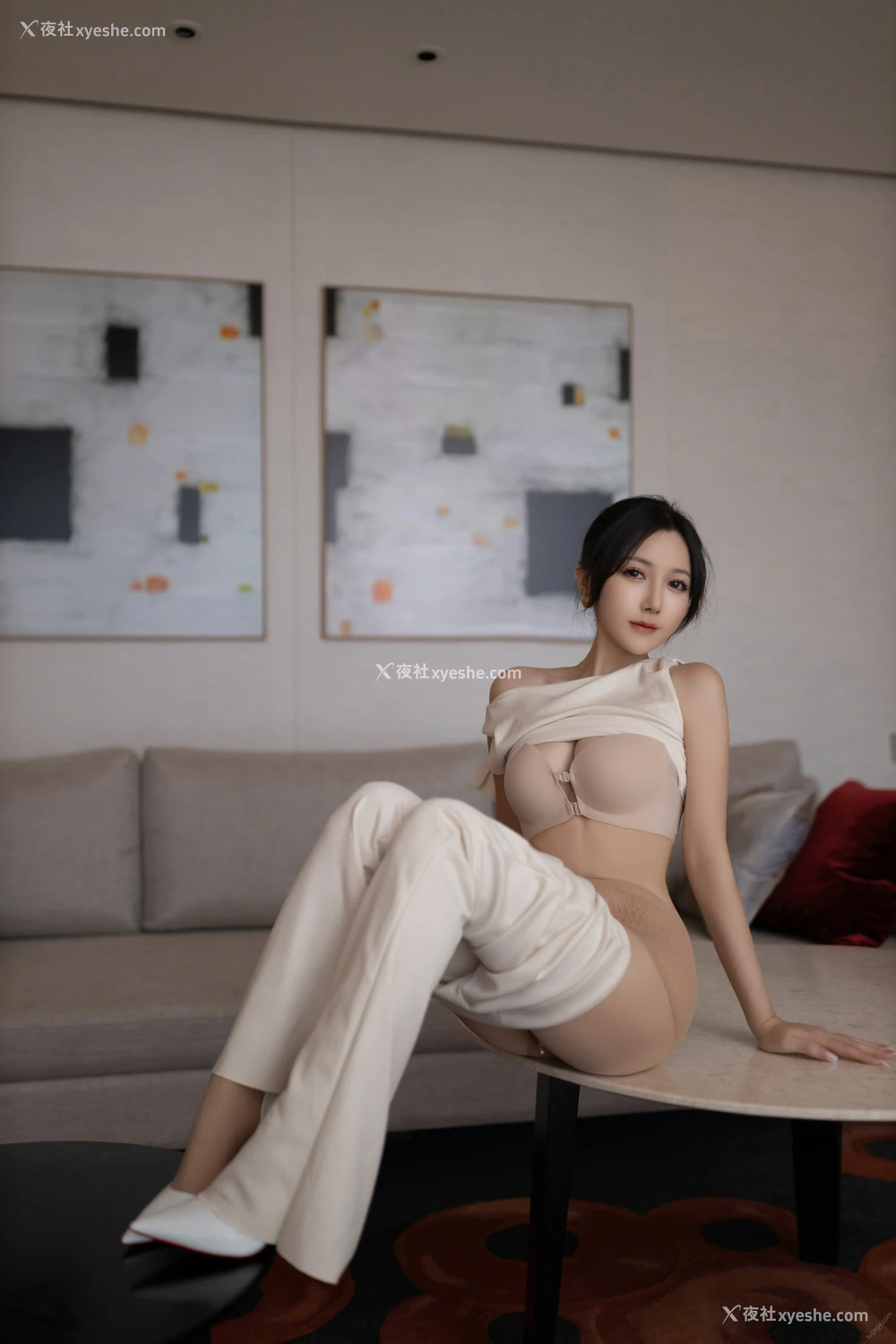 1P - xiuren秀人网福利鱼子酱Fish大尺度内部私购职场女人
