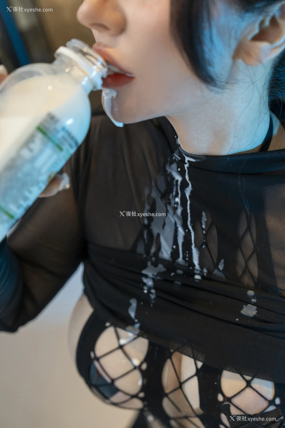 1P - xiuren秀人网福利潘娇娇大尺度私拍写真浴池诱惑