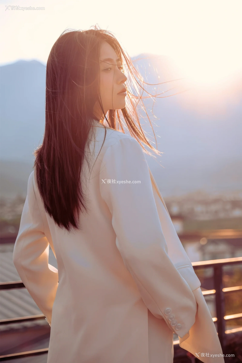 1P - 年年Nnian – 日出