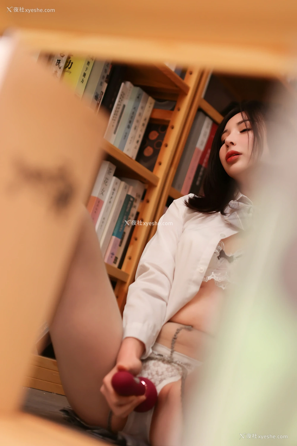 1P - xiuren秀人网福利曼柔大尺度内部私购写真图书馆