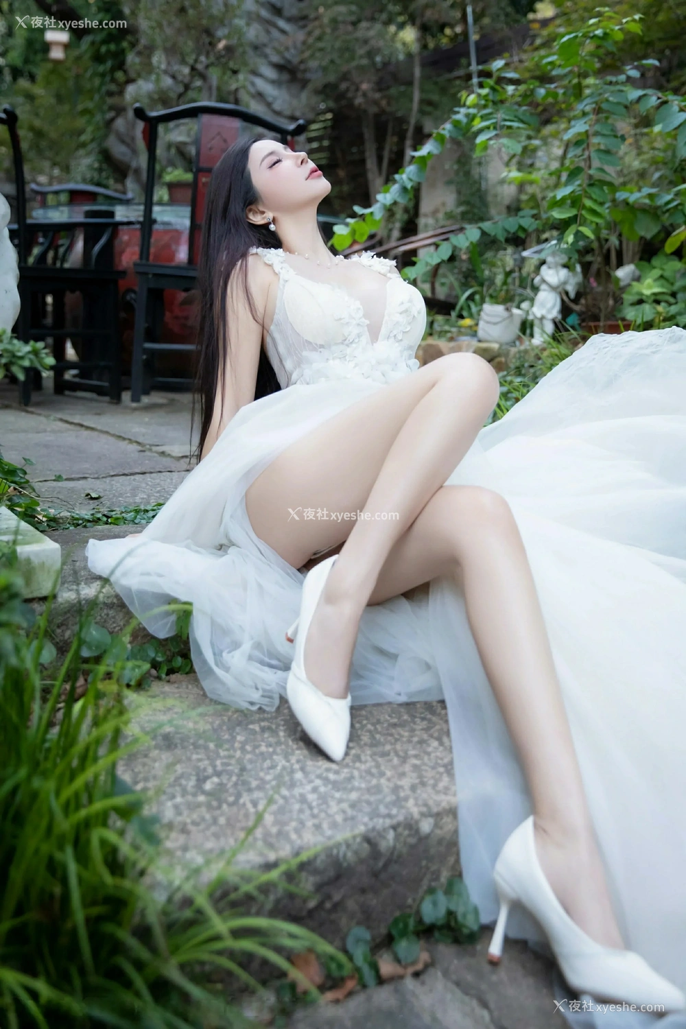 1P - [XiuRen秀人网] No.9552 小蛮妖Yummy
