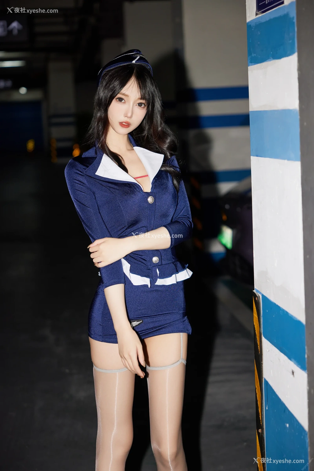1P - xiuren秀人网福利玥儿玥er大尺度内部私购教官制服