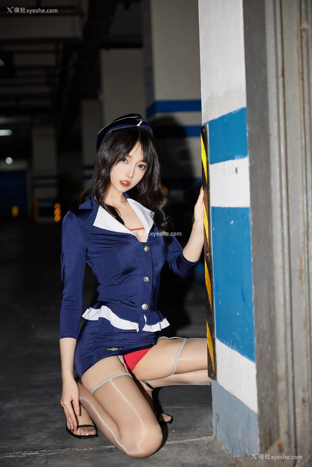 1P - xiuren秀人网福利玥儿玥er大尺度内部私购教官制服