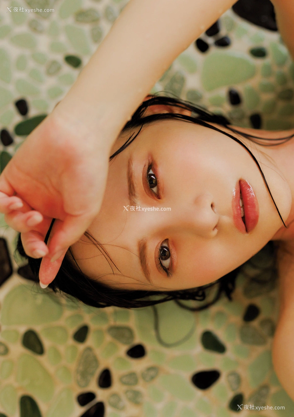 1P - 小野六花《臆病な爱 増ページ デジタル特装版》