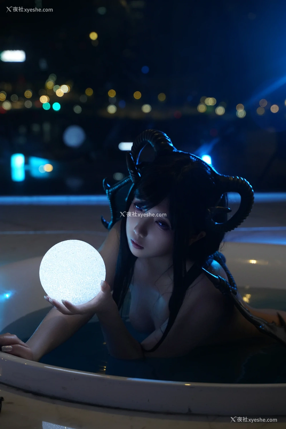 1P - 小和甜酒 – 恶魔