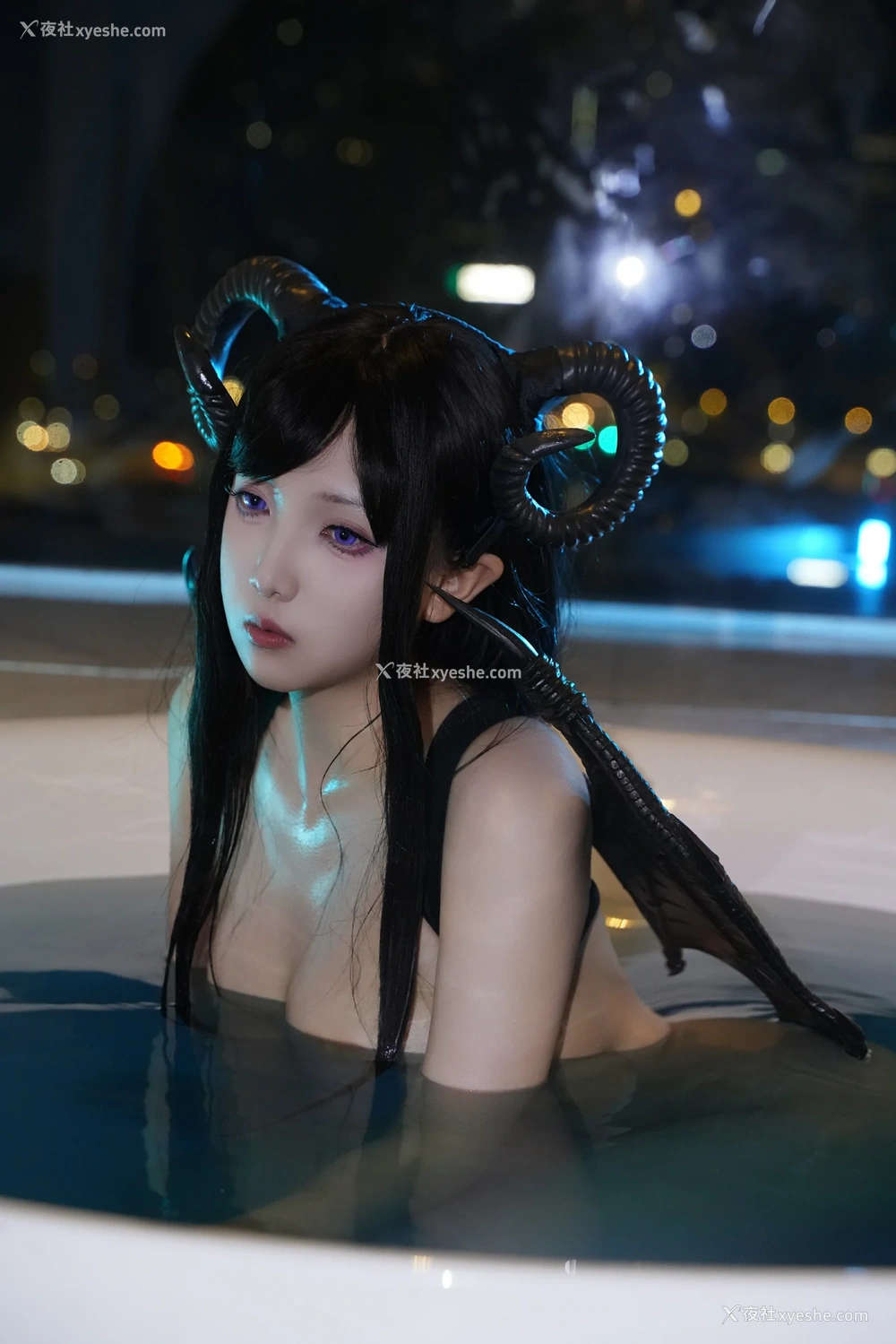 1P - 小和甜酒 – 恶魔