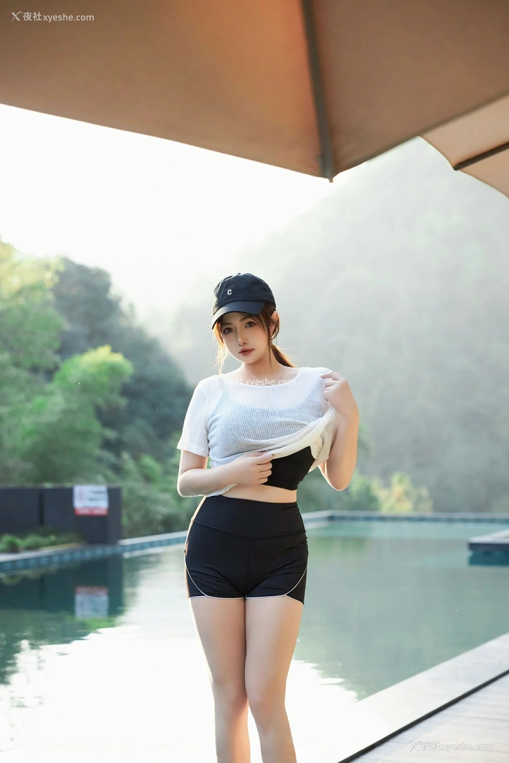 1P - [XiuRen秀人网] No.9549 养乐多Doll