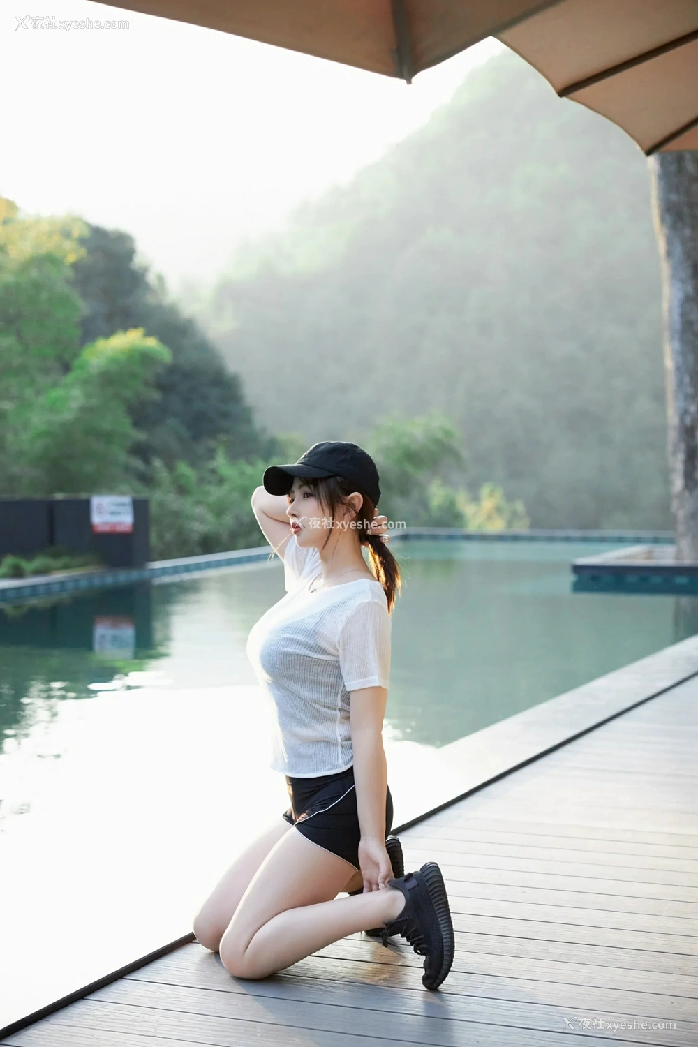 1P - [XiuRen秀人网] No.9549 养乐多Doll