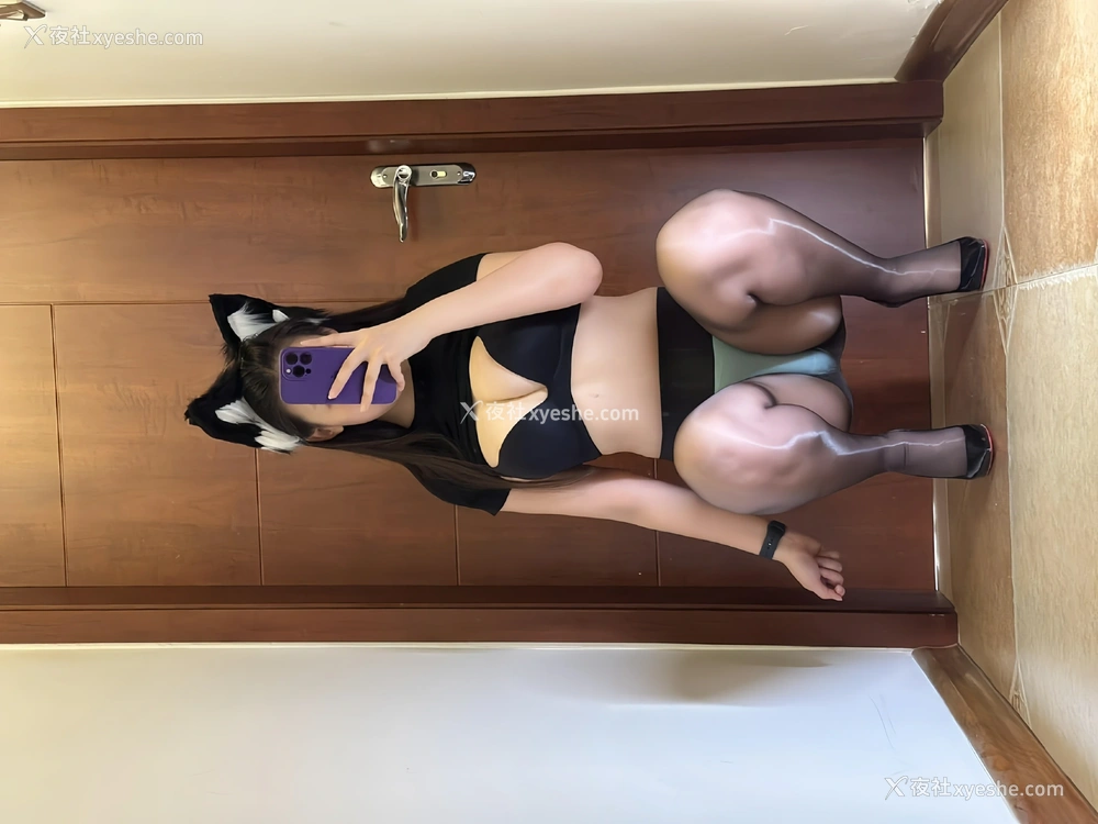 1P - 美邵女Baby – 超薄黑丝 蓝色三角