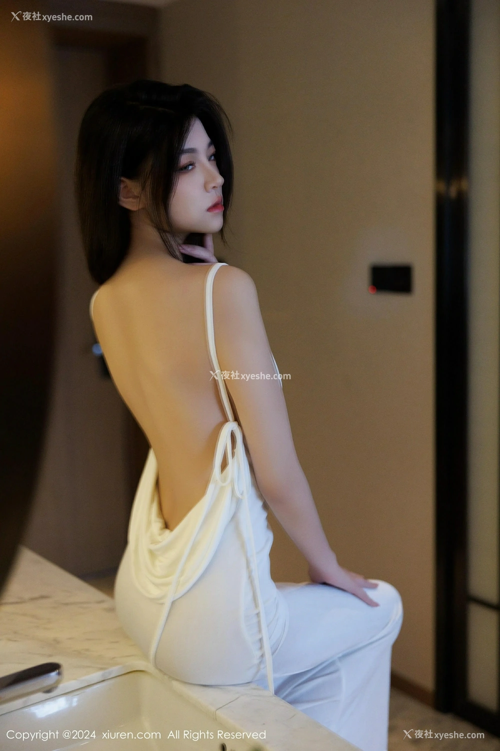 1P - [XiuRen秀人网] No.9499 初梦瑶