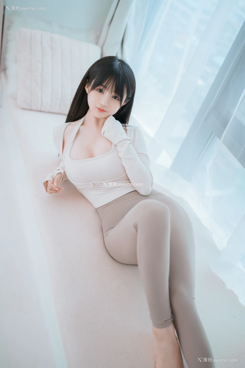 1P - 桜井宁宁 – 健身妹妹X瑜伽少女