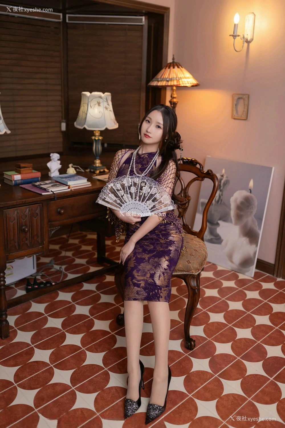 1P - [XiuRen秀人网] No.9513 杏子Yada
