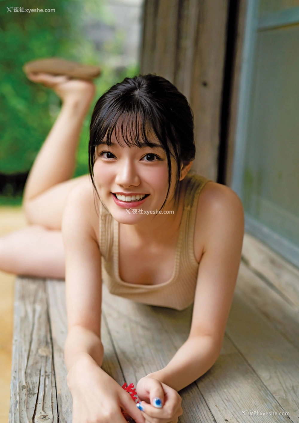1P - 宫下玲奈《1st写真集『透明少女』増ページ デジタル特装版》