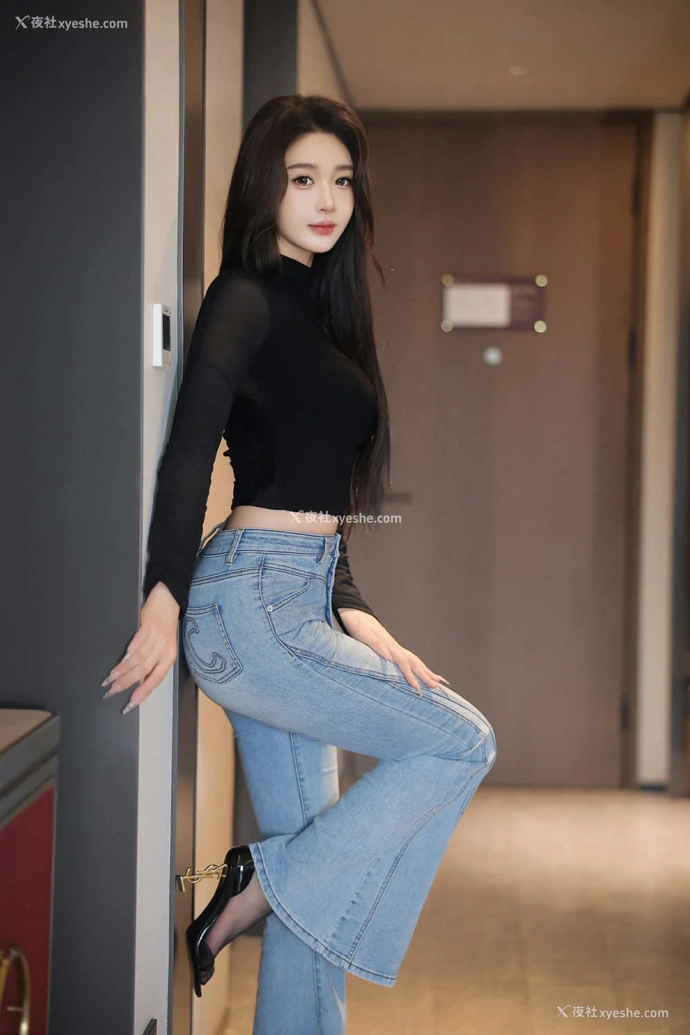 1P - [XiuRen秀人网] No.9555 candy糖糖