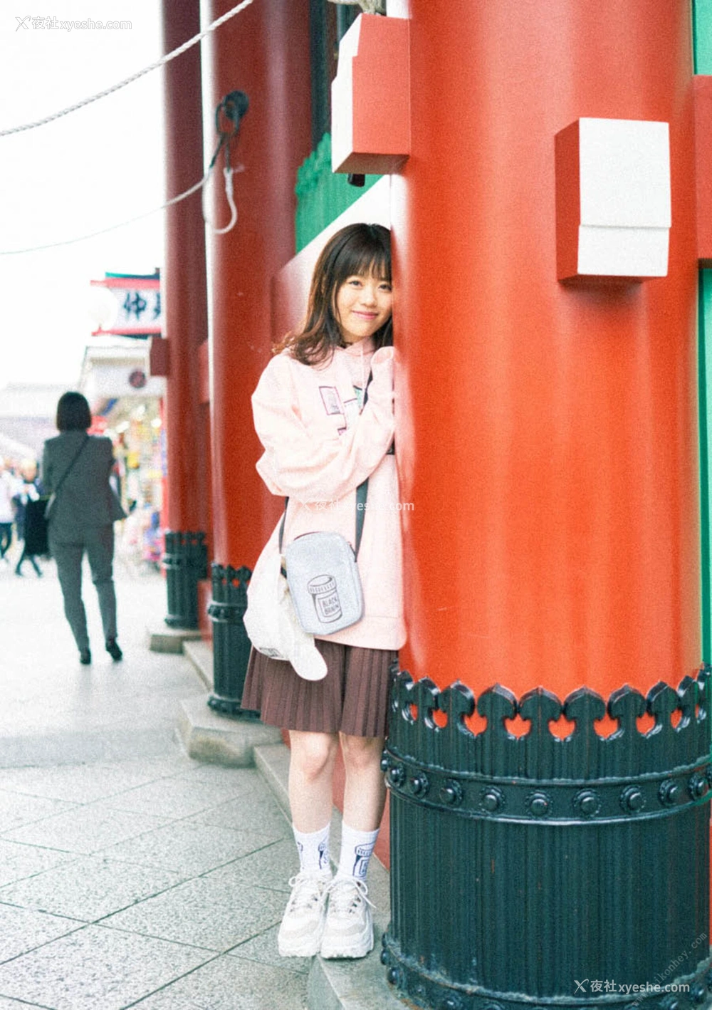 1P - 水卜樱《girl meets street》