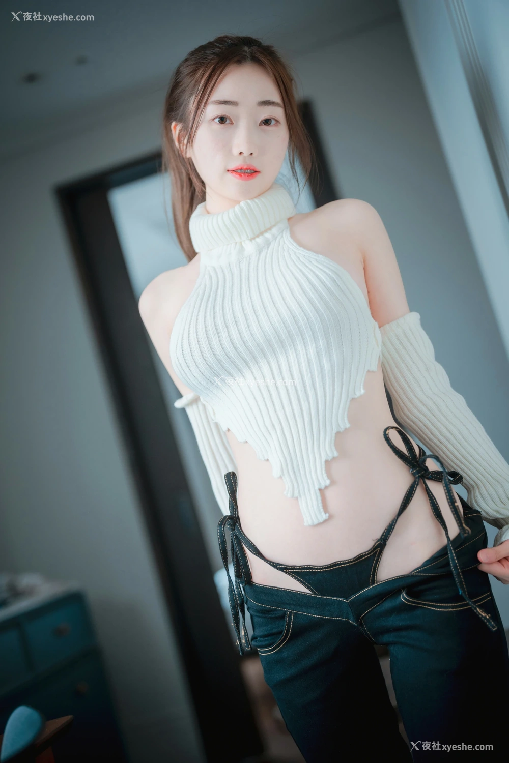 1P - DJAWA Photo – Jiwon – Knit & Denim