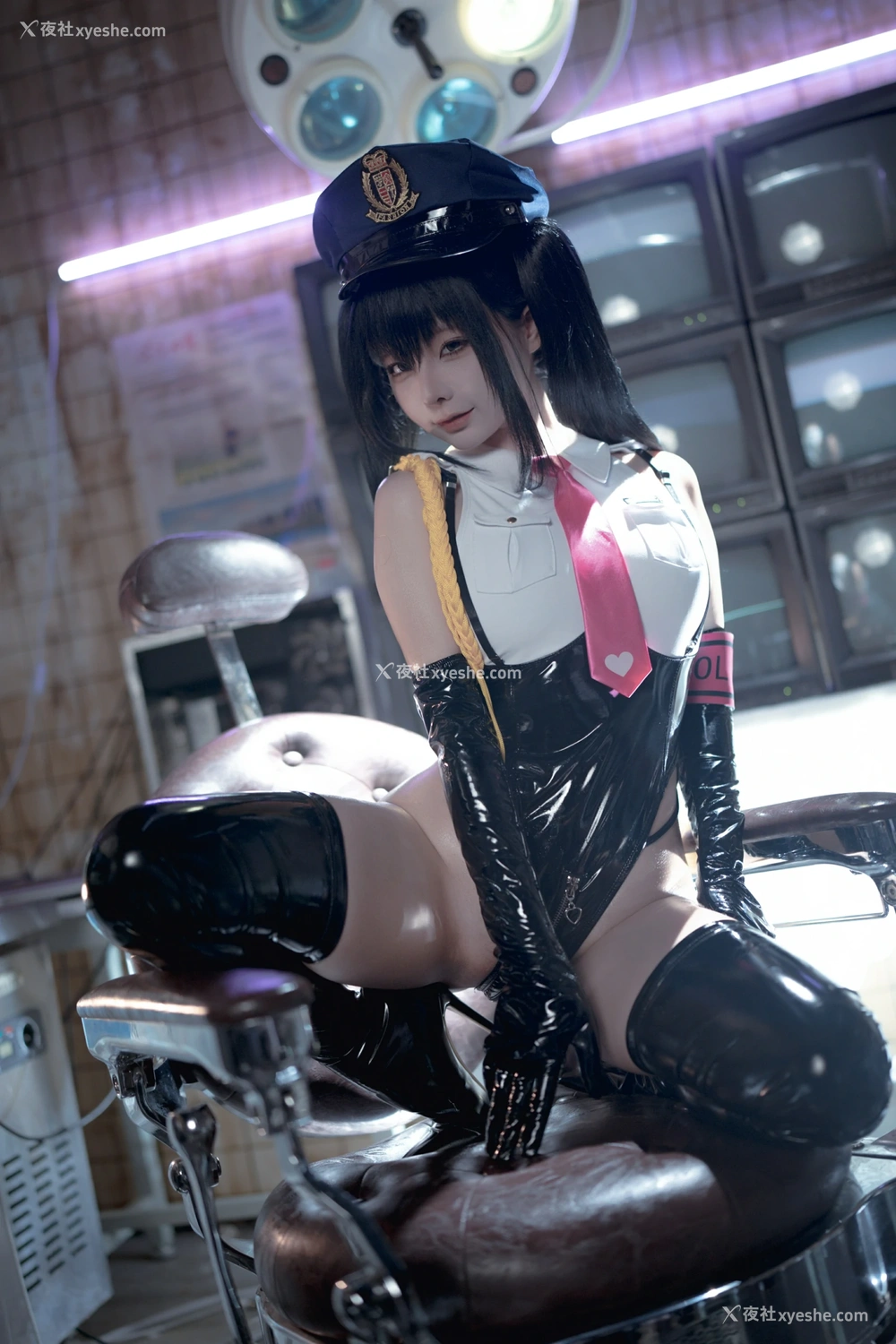 1P - 蠢沫沫 – 沙希女警