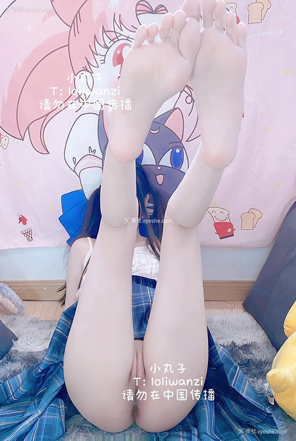 1P - 粉嫩白虎福利姬@小丸子 尺度私拍视图合集4