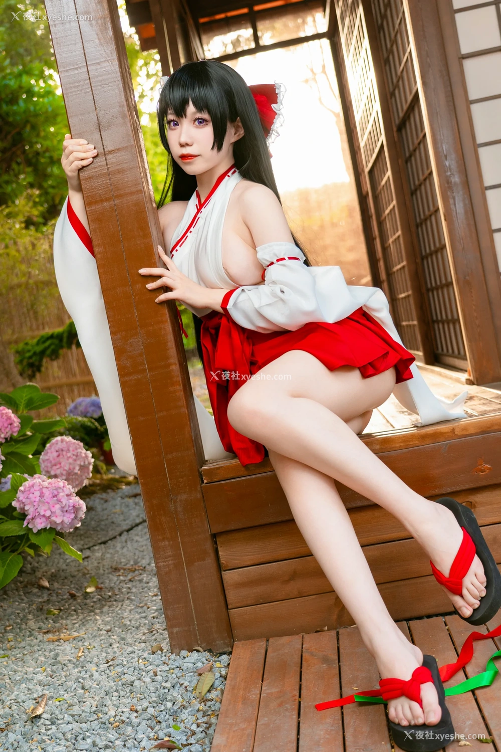 1P - 芦苇苇苇 – 巫女
