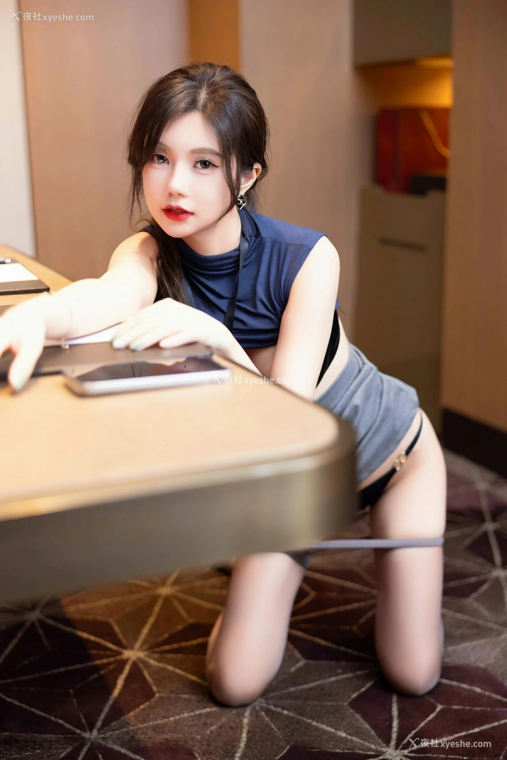 1P - [XiuRen秀人网] No.9560 绮里嘉ula