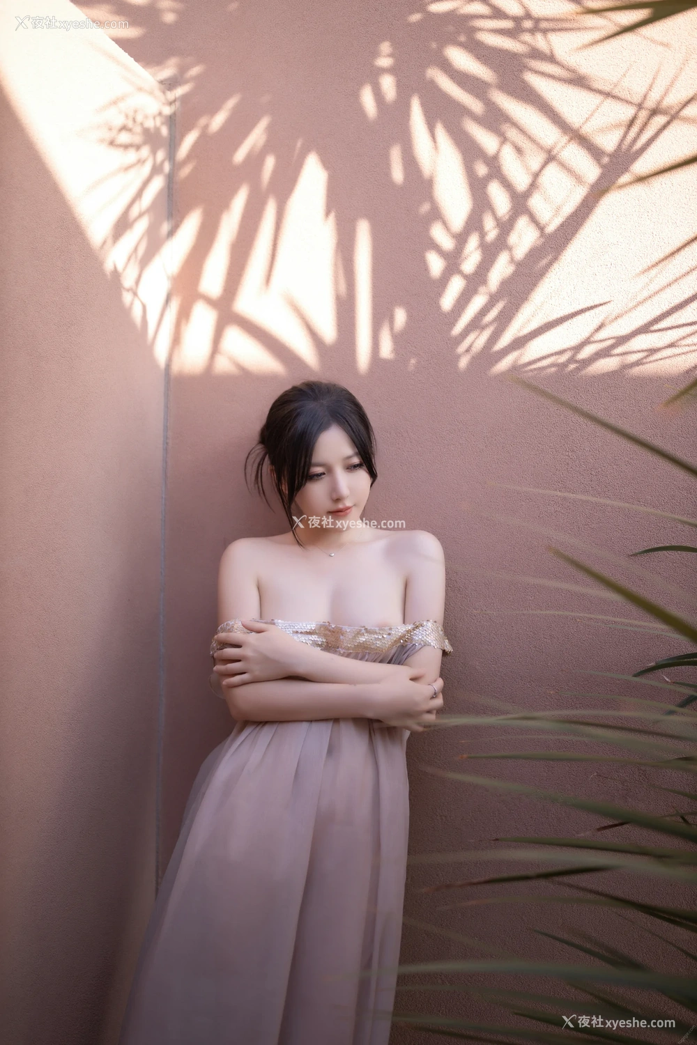 1P - xiuren秀人网福利鱼子酱Fish大尺度内部私房抹胸芦苇女人