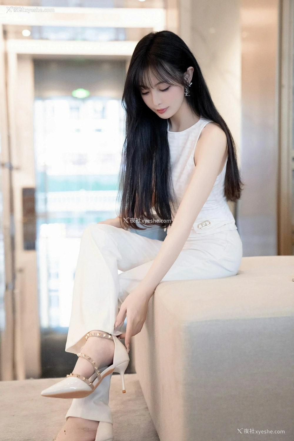 1P - [XiuRen秀人网] No.9528 林星阑
