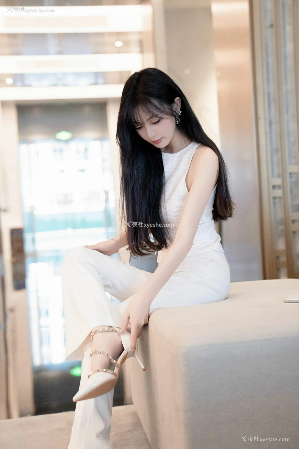 1P - [XiuRen秀人网] No.9528 林星阑