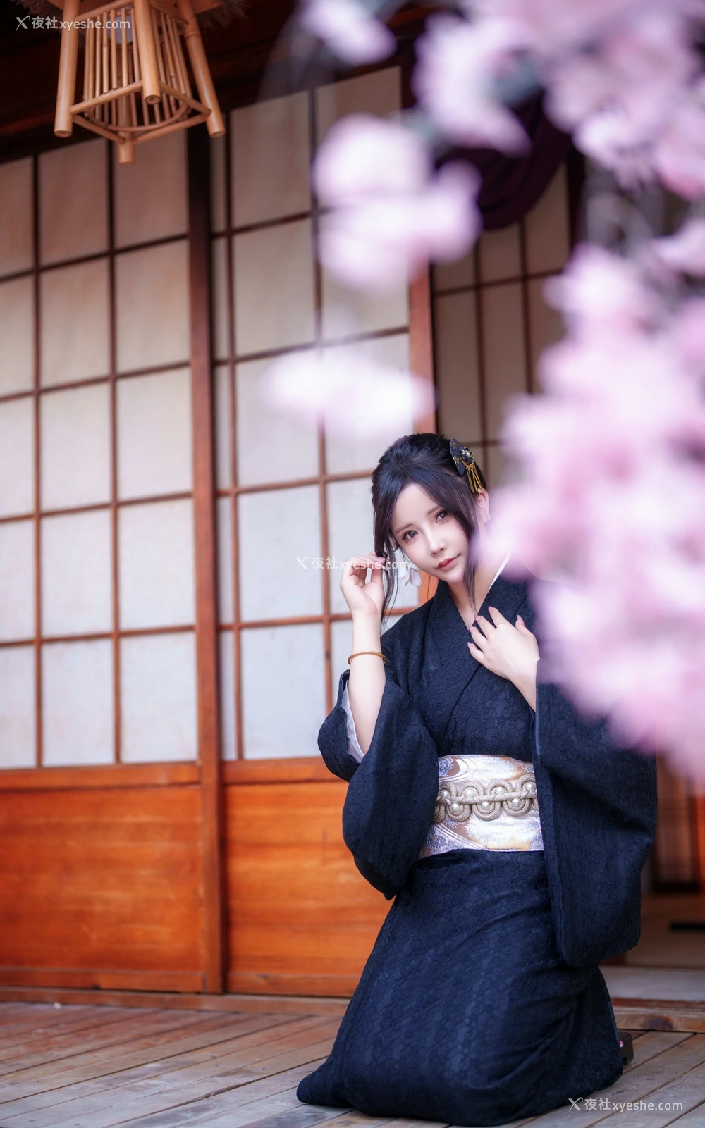1P - 抱走莫子aa – 未亡人太太