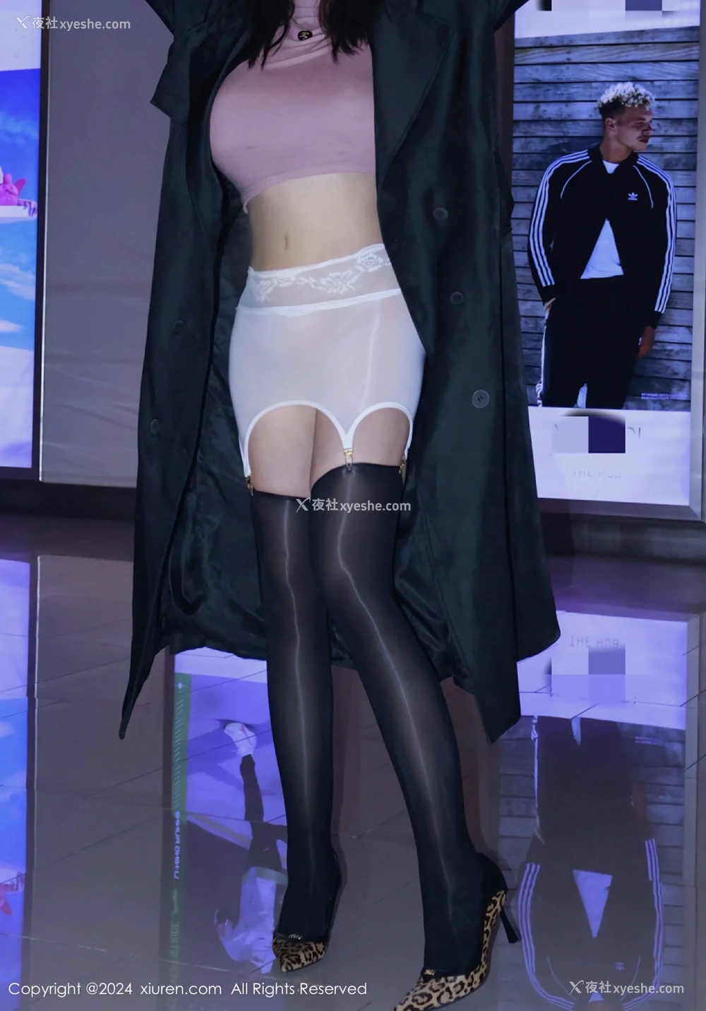 1P - [XiuRen秀人网] No.9489 小薯条nienie