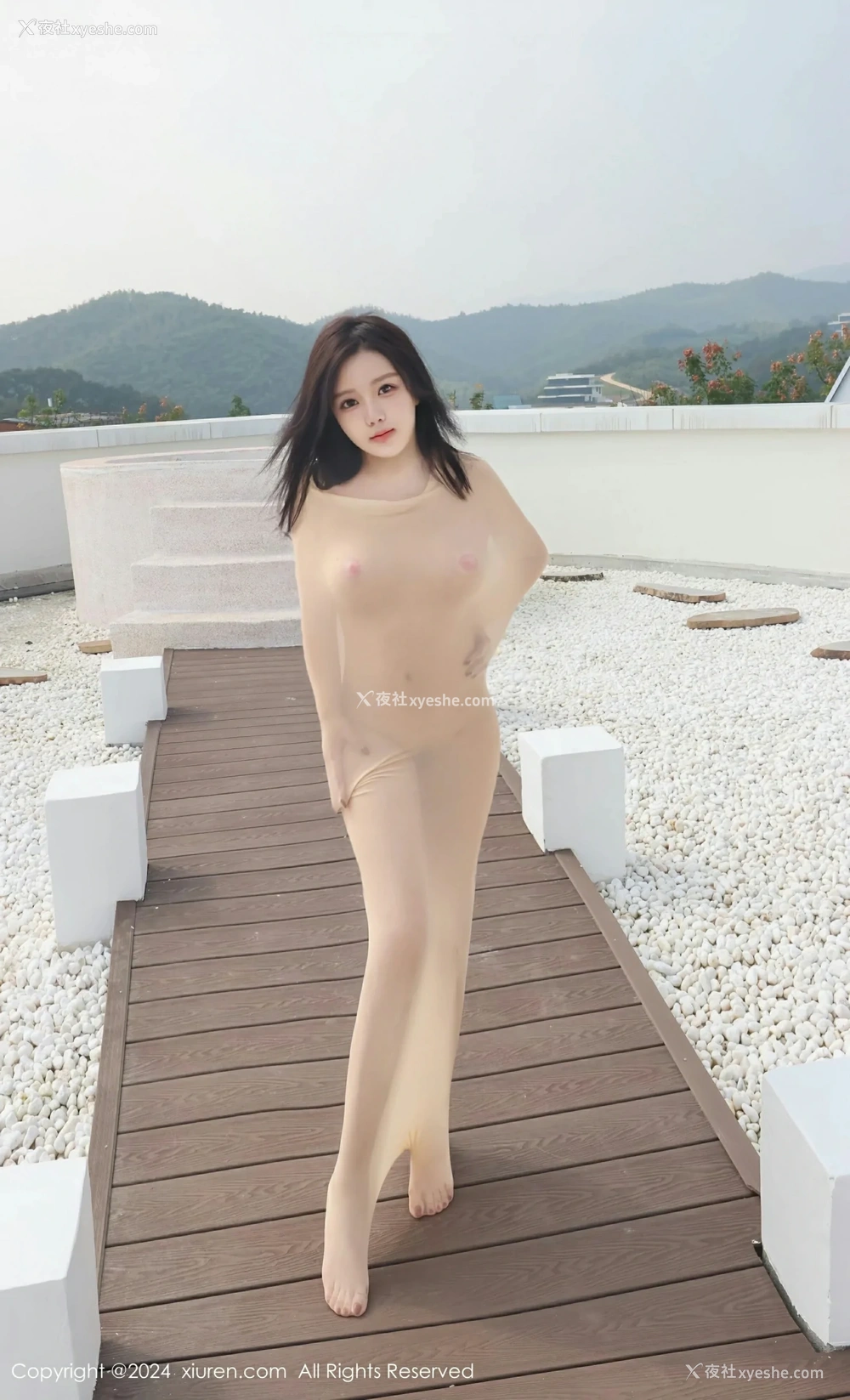 1P - [XiuRen秀人网] No.9489 小薯条nienie