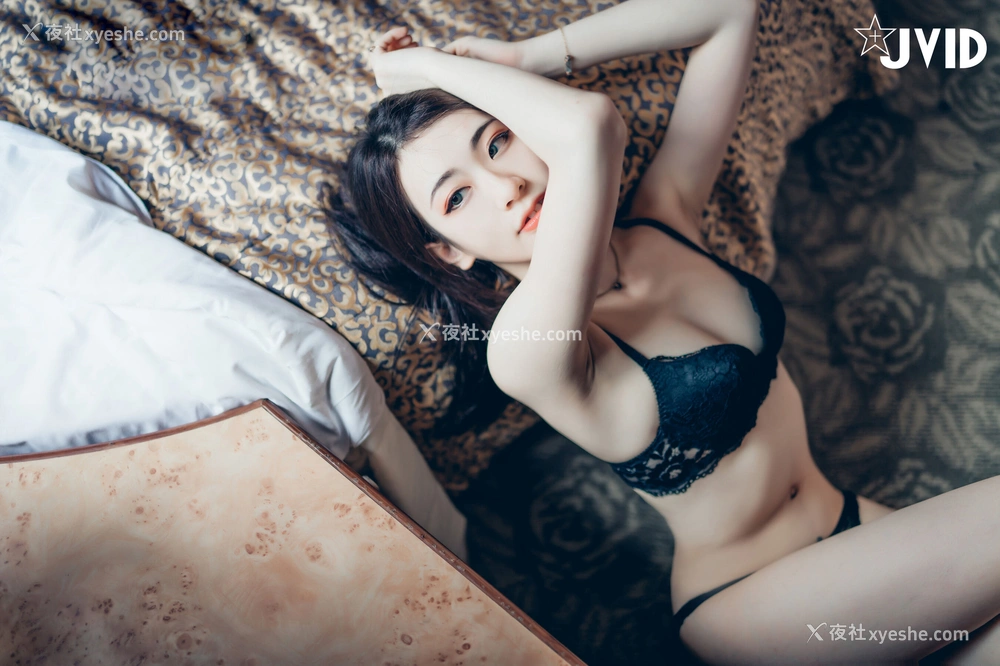 1P - 阿瓈《空灵系怪奇美少女》