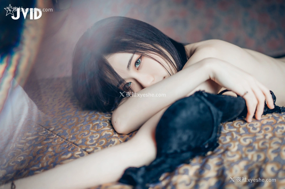 1P - 阿瓈《空灵系怪奇美少女》