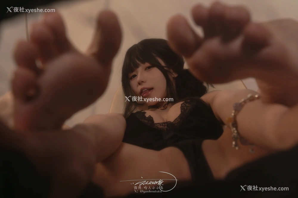 1P - 咬人小小兔 – 4月月票特典『梦轻羽』大摆锤