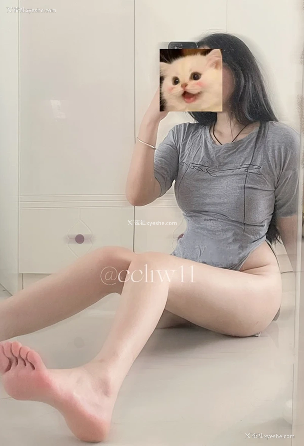 1P - 白虎福利姬@霉柿崽 C崽尺度私拍视图合集4