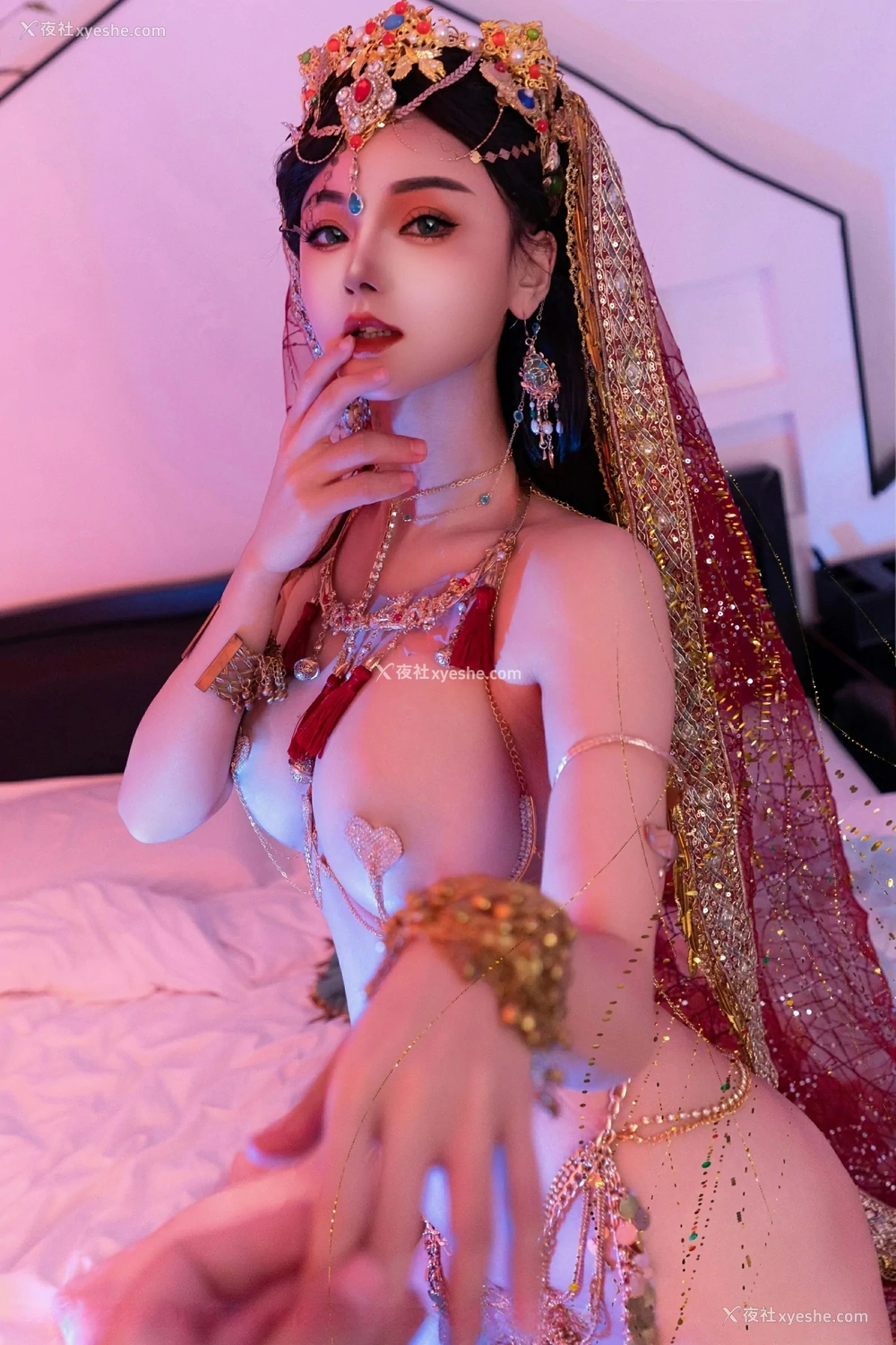 1P - [XiuRen秀人网] No.9585 不吃冰淇淋