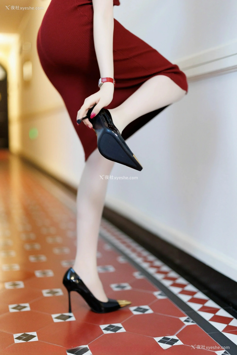1P - [XiuRen秀人网] No.9589 徐莉芝Booty