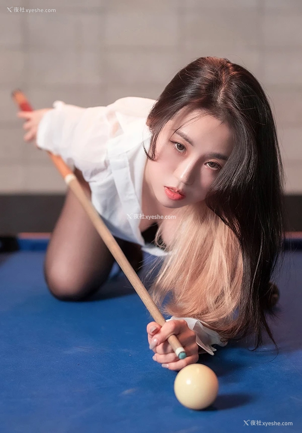 1P - 桌球美女Dami 白衣黑丝无圣光精选图风情万种