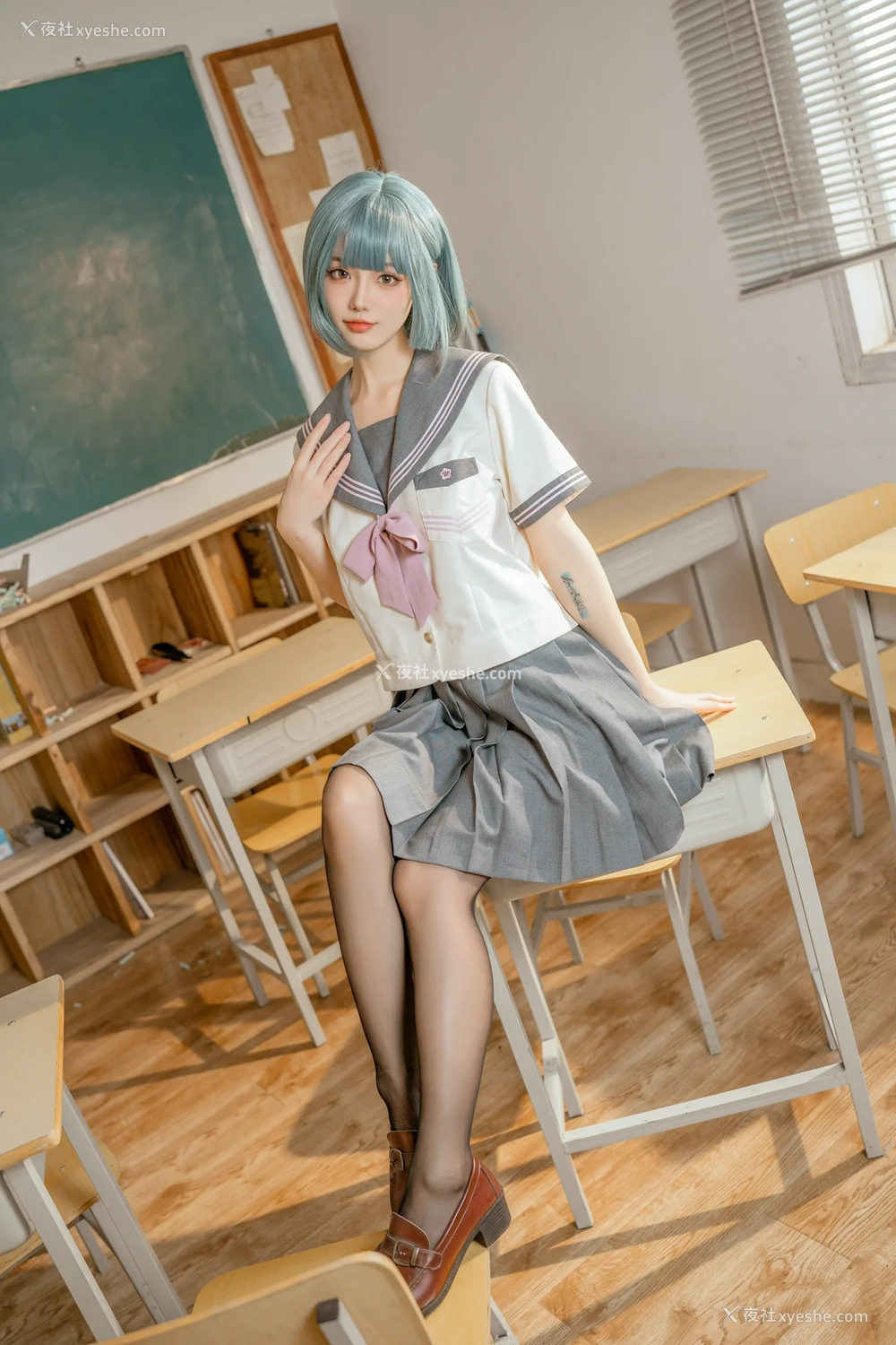 1P - 桃良阿宅 – 不良JK