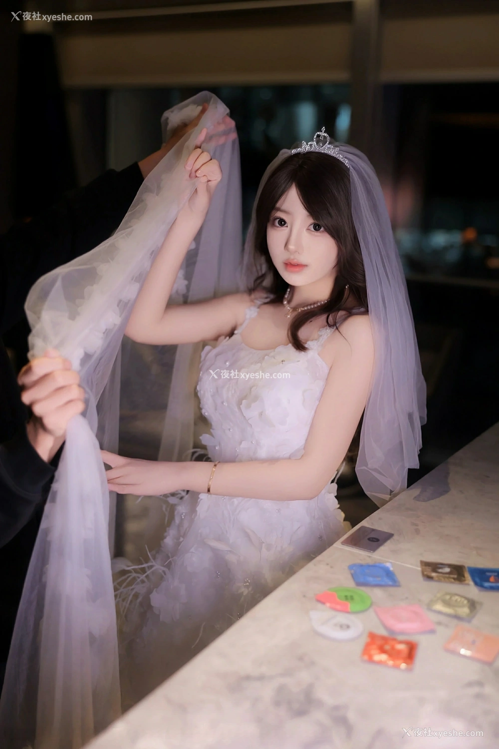 1P - [XiuRen秀人网] No.9601 桃妖夭
