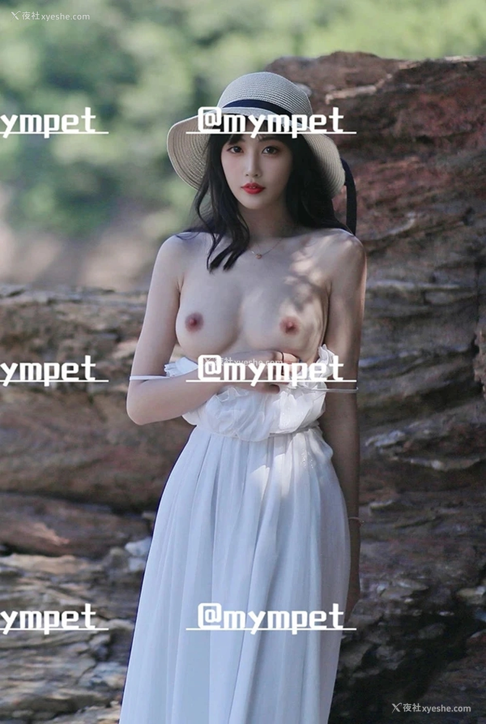 1P - 露出系福利姬@mympet 尺度私拍视图合集