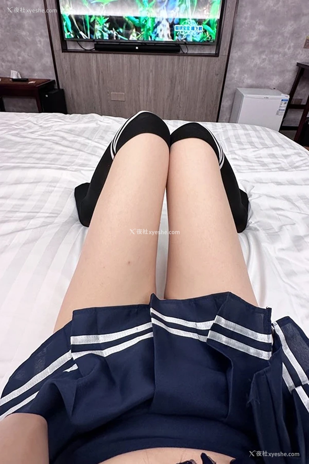1P - 白虎福利姬@爱吃蛋挞(奶兔)尺度私拍视图合集3