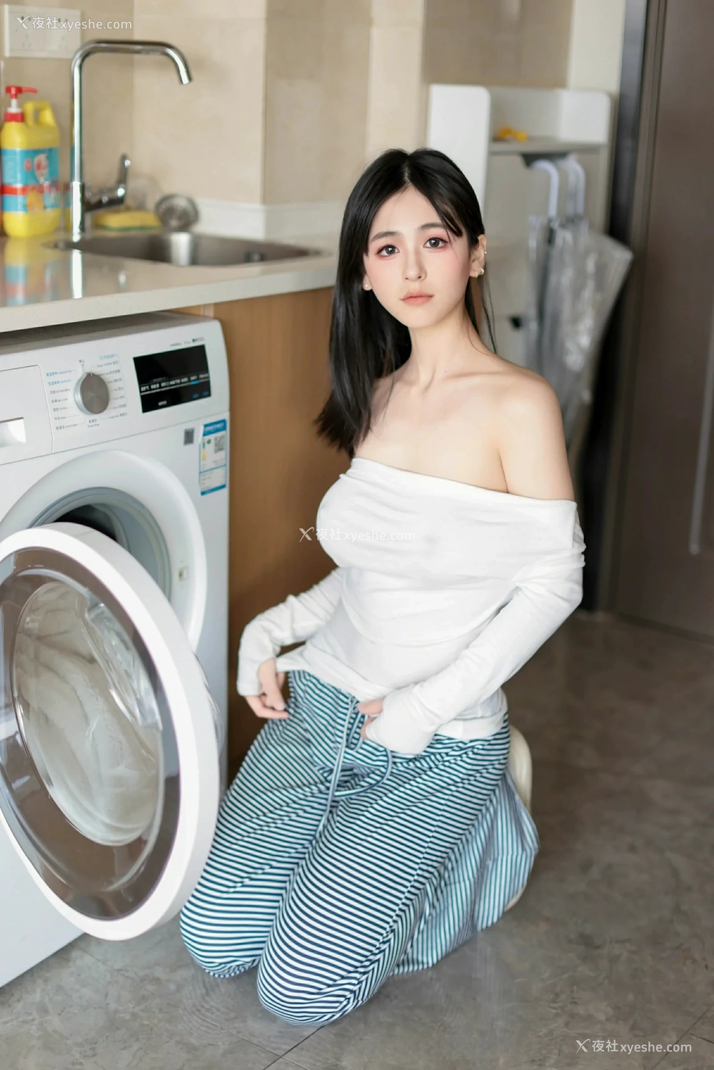 1P - [XiuRen秀人网] No.9605 奶芙乔乔