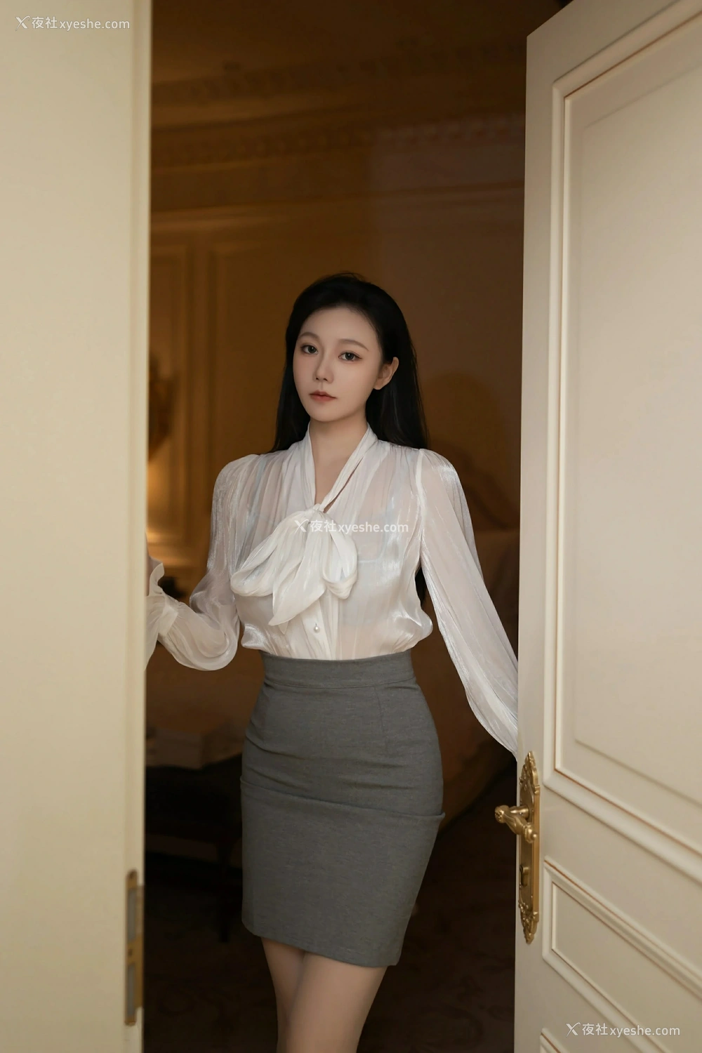 1P - [XiuRen秀人网] No.9613 安然anran