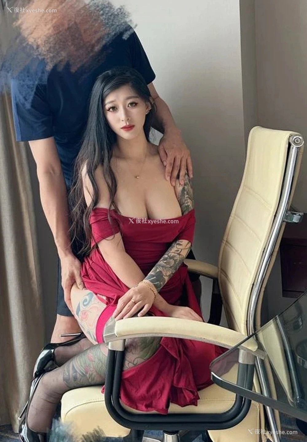 1P - 巨乳肥臀反差网红@健身婊 尺度定制作合集5