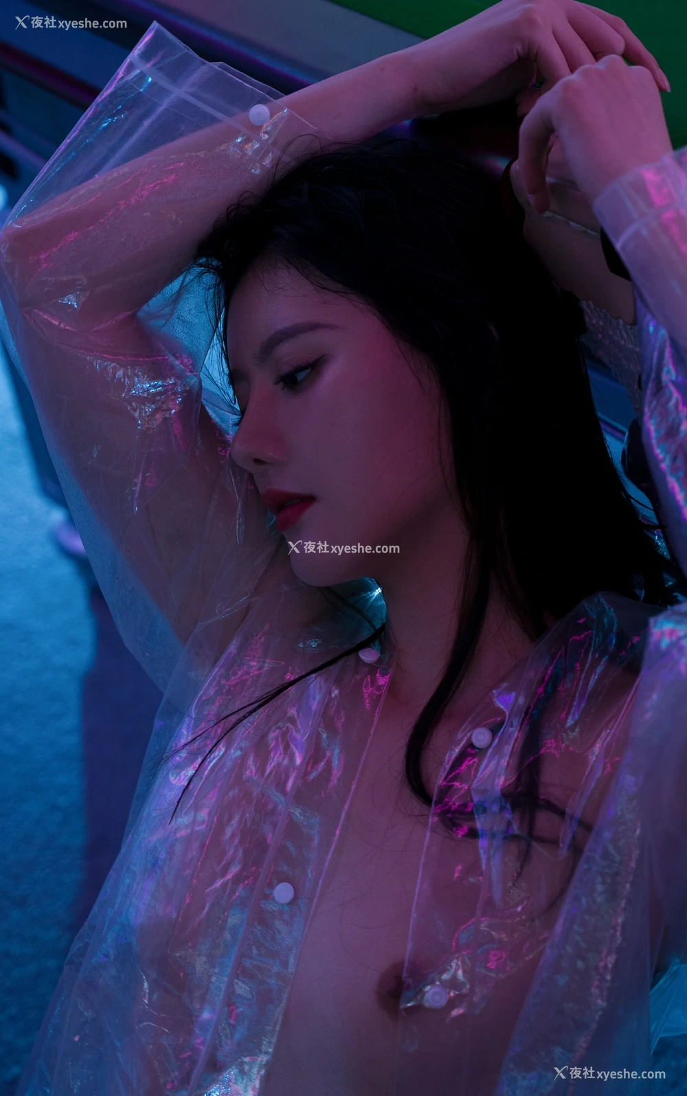 1P - 就是阿朱啊 – 雨衣