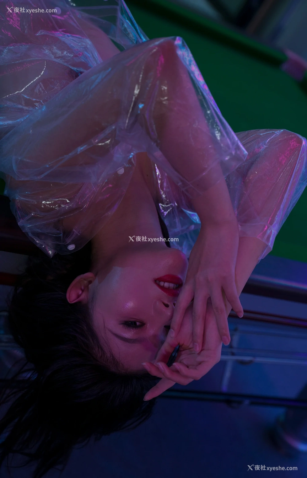 1P - 就是阿朱啊 – 雨衣