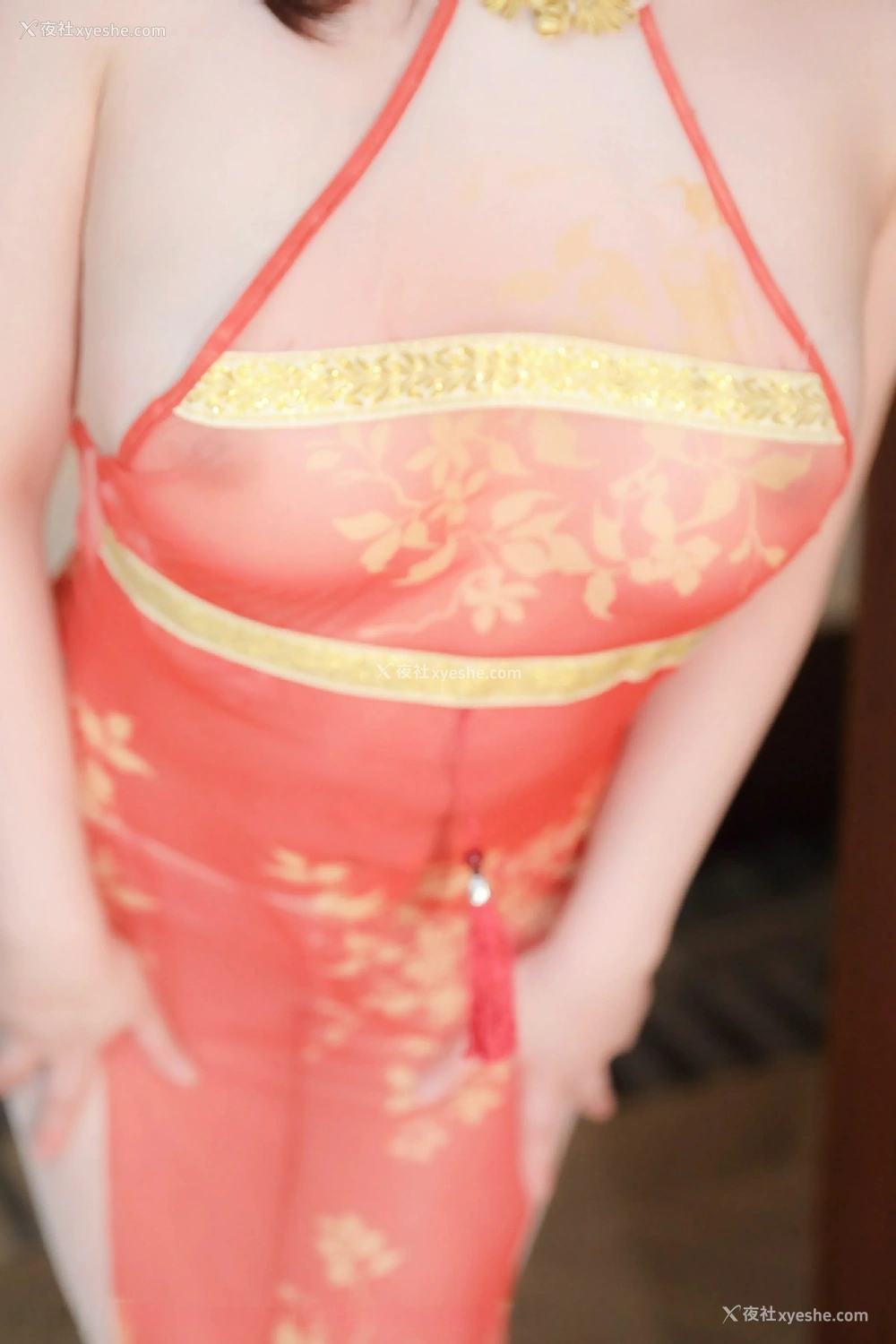 1P - [XiuRen秀人网] No.9640 麻布学妹