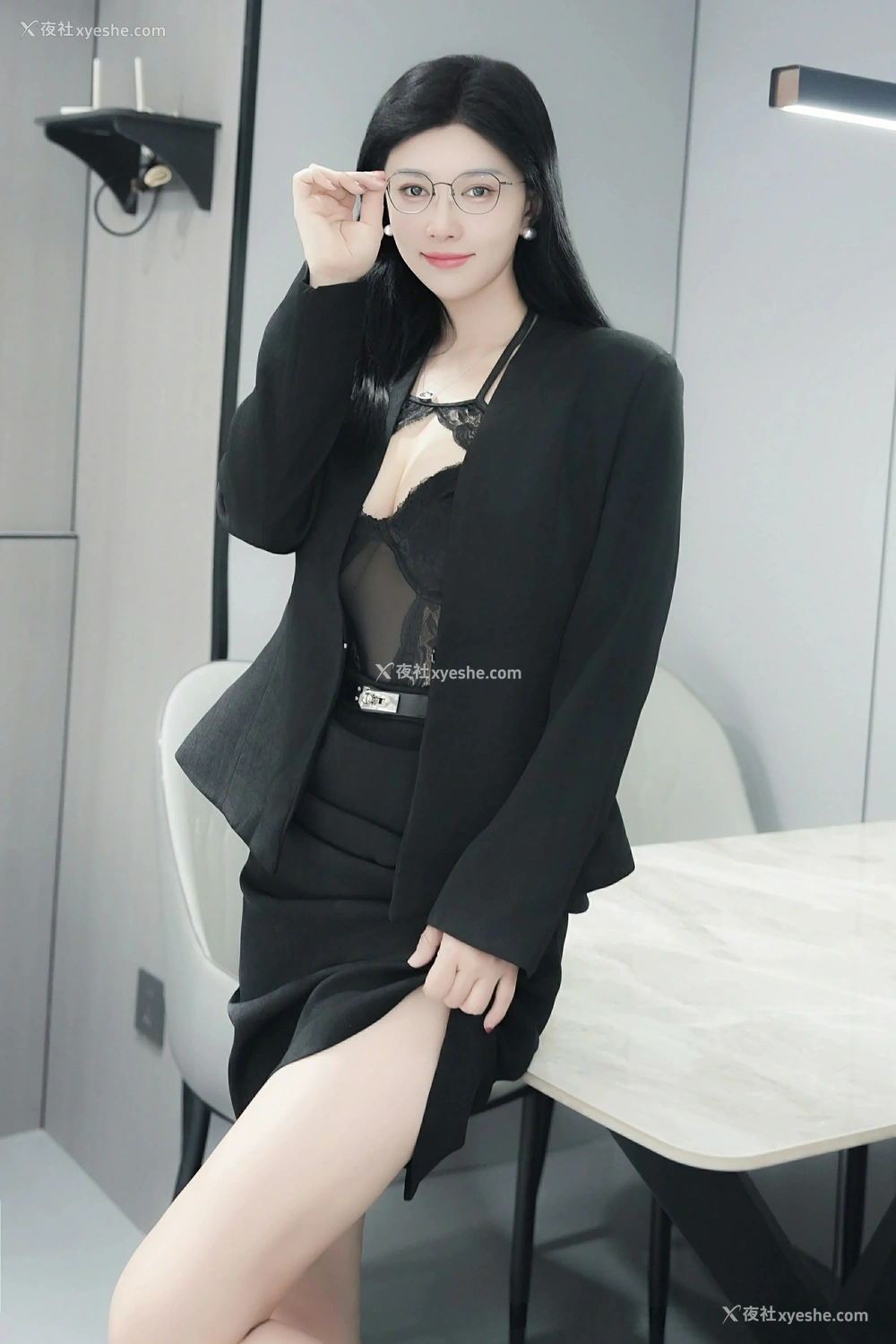 1P - [XiuRen秀人网] No.9639 雅茹老师