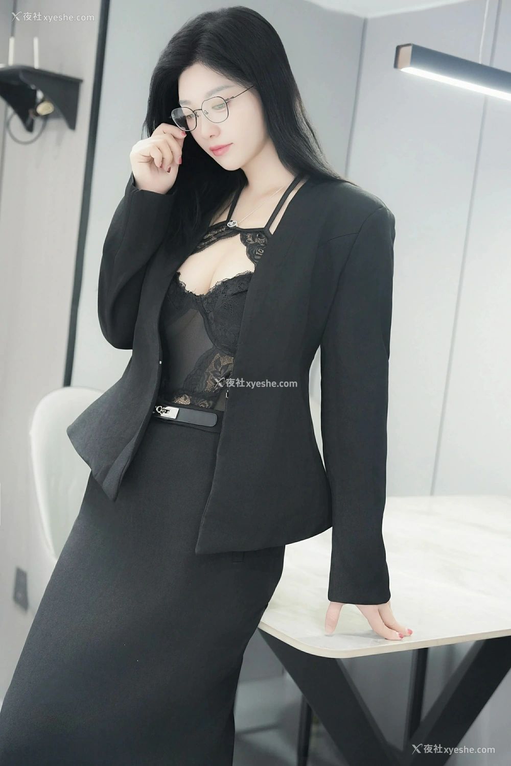 1P - [XiuRen秀人网] No.9639 雅茹老师
